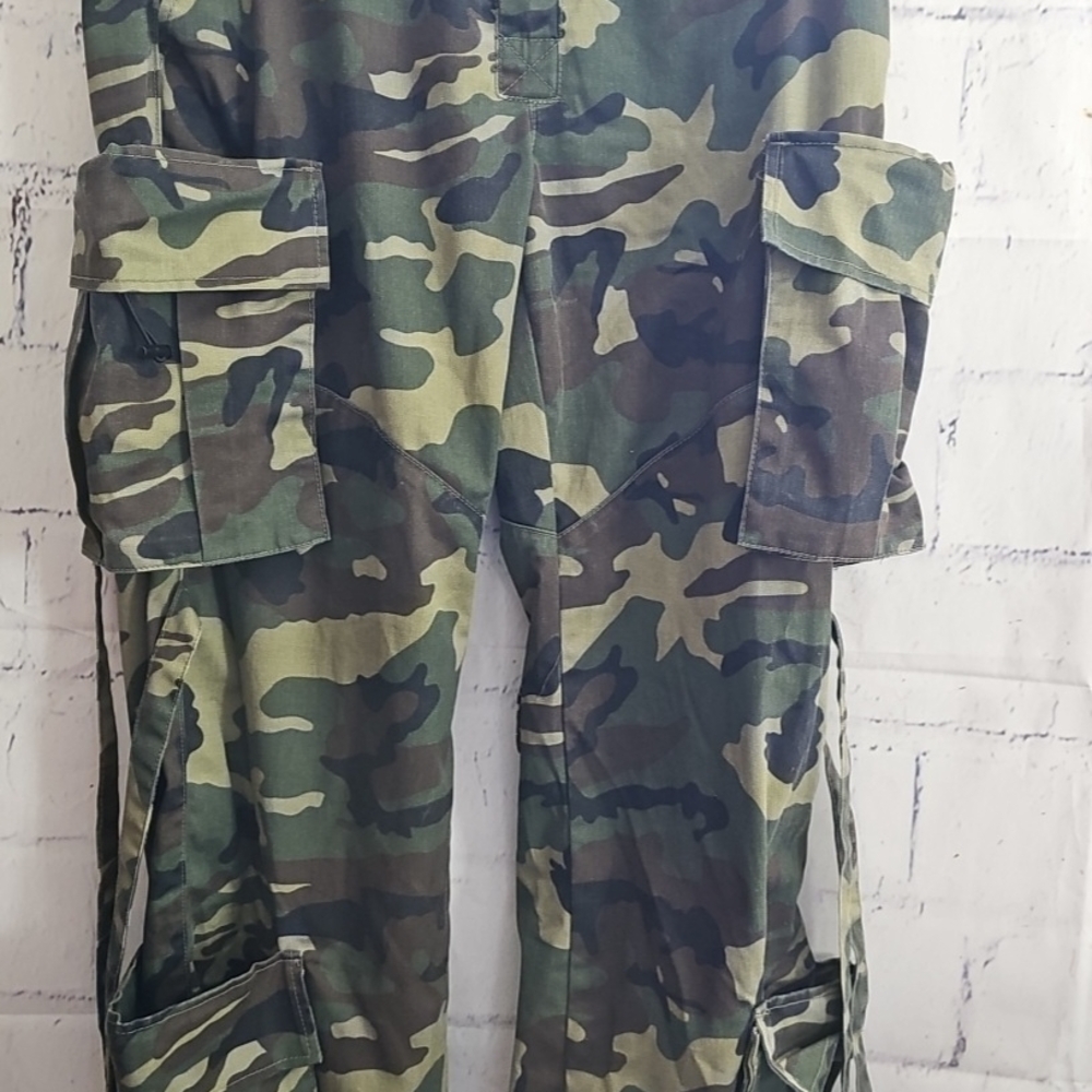 Fashion Nova Level You Up Camo Cargo Strappy Pants Large Wide Leg Non- Stretch